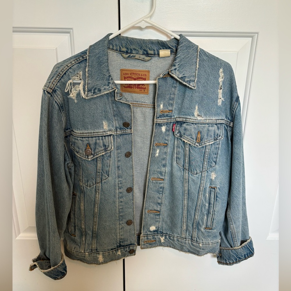 Levi’s Oversized Denim Jacket